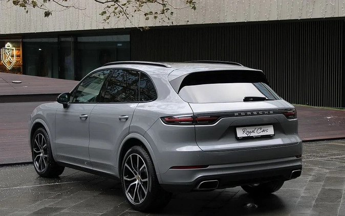 Porsche Cayenne cena 289900 przebieg: 59700, rok produkcji 2018 z Obrzycko małe 781